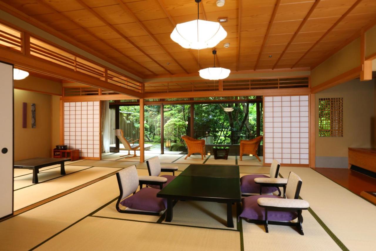 Oku Yugawara Sansuirou Hotel Quarto foto