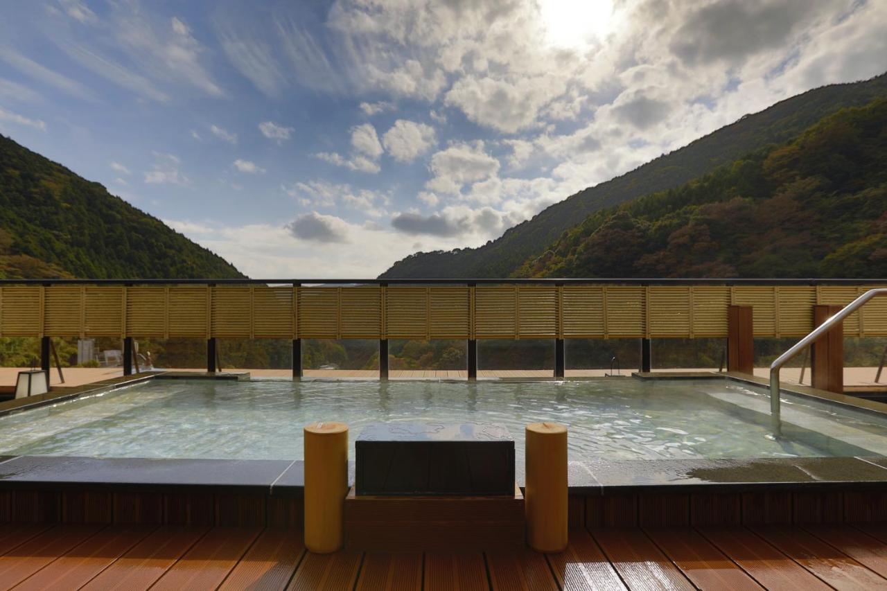 Oku Yugawara Sansuirou Hotel Exterior foto