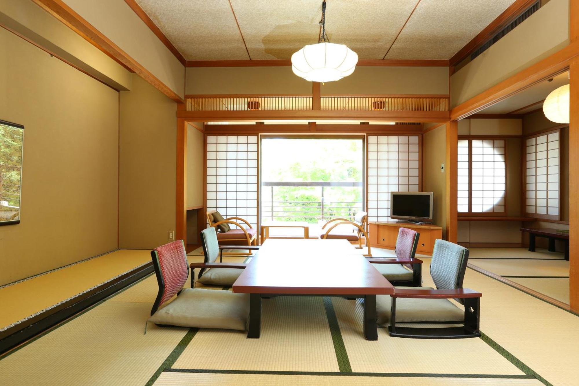 Oku Yugawara Sansuirou Hotel Quarto foto