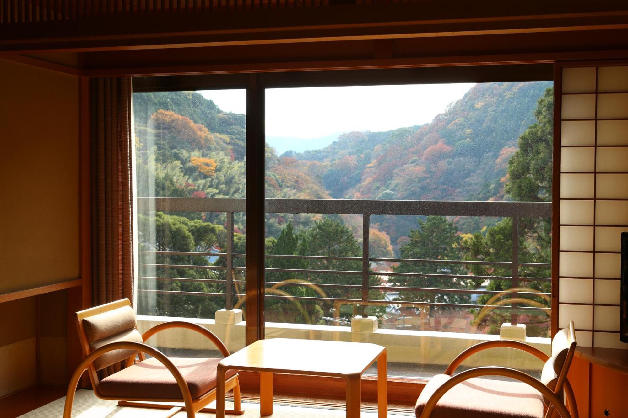Oku Yugawara Sansuirou Hotel Quarto foto