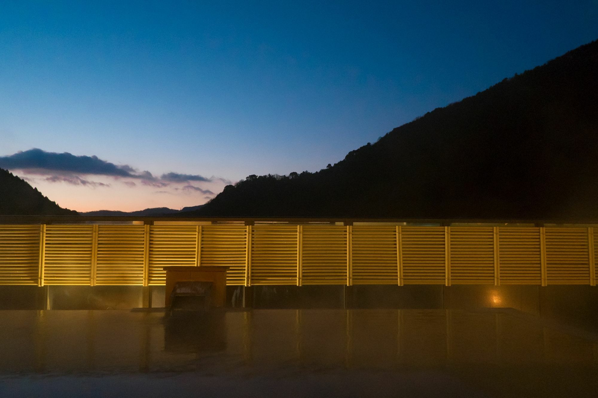 Oku Yugawara Sansuirou Hotel Exterior foto